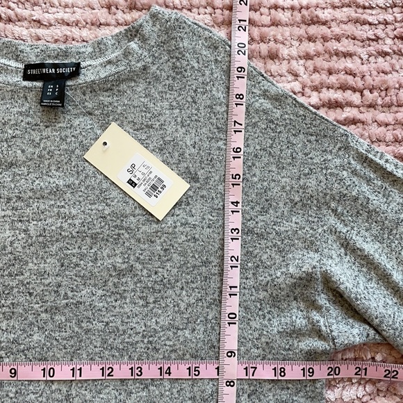 S, M, L NWT SUPER SOFT LONG SLEEVE TOP NWT - Picture 5 of 8